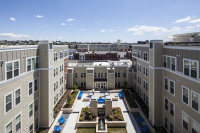dolben_broadway_exterior_courtyard-01