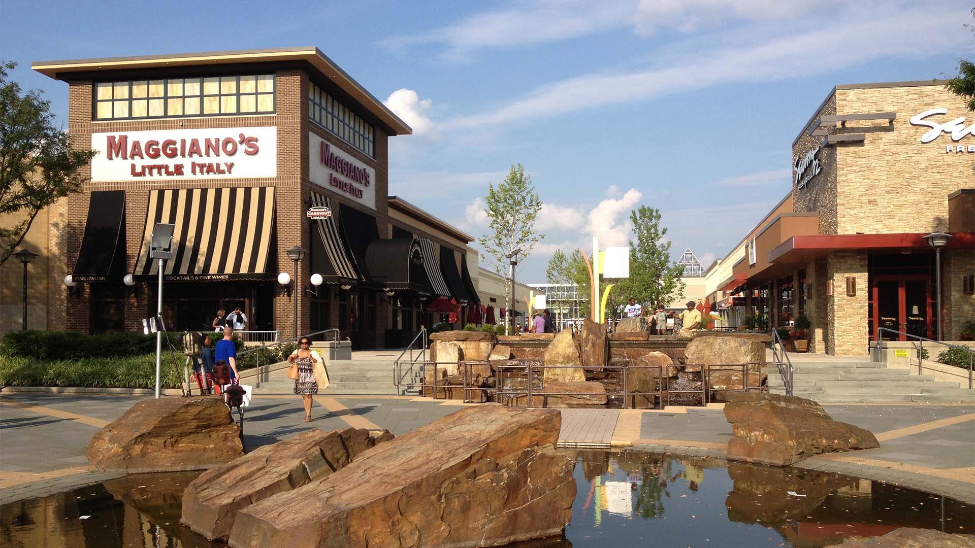 The Lifestyle Center at the Mall in Columbia - JP2 Architects, LLC